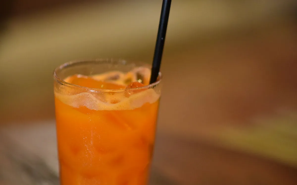 Bebida gelada de laranja