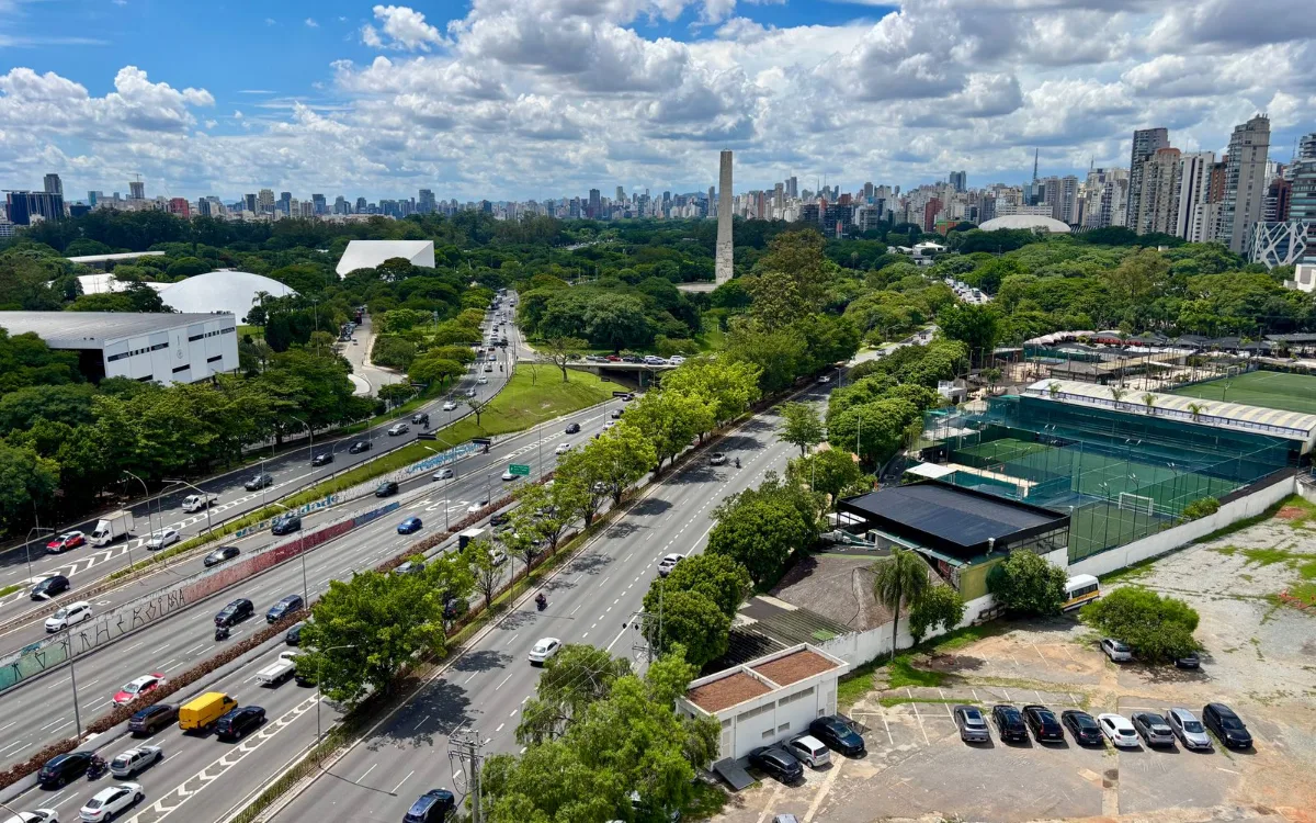 Comércio em centro urbano