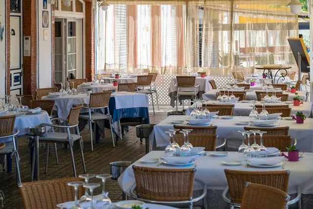 Galeria de Repasse de Restaurante no ParkShopping Canoas por R$ 290 Mil – Pronto para Operar
